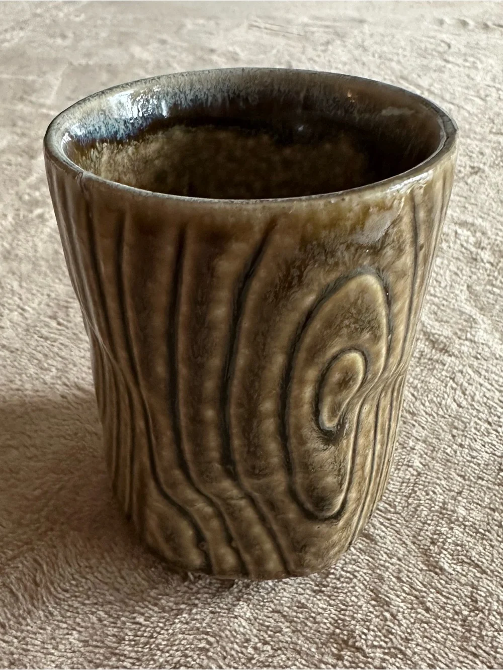 Studio Pottery Ceramic Cup Wood Grain Brown Green Glaze Cabin Mountains